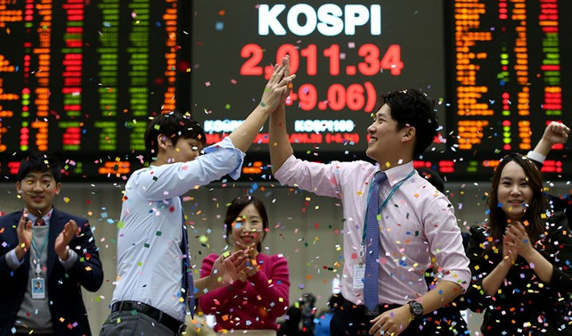 Güney Kore'de Kospi kapanış rekoru kırdı
