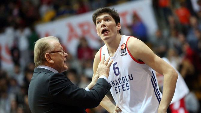 Cedi Osman, Lebron'un takım arkadaşı oldu