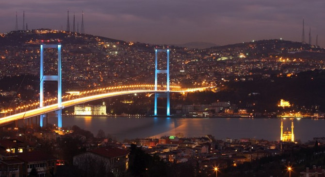 Köprü trafiğe kapatılıyor