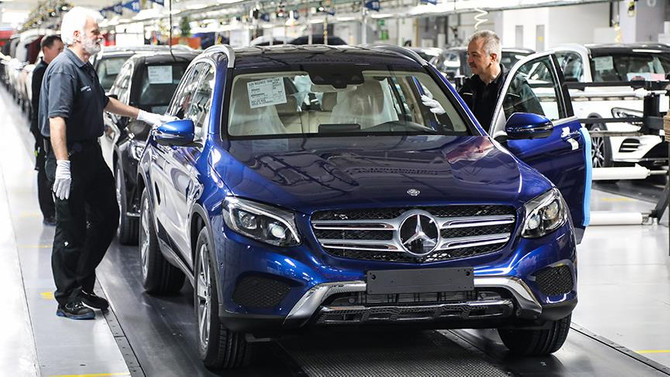 Mercedes'te egzoz emisyon hilesi iddiası