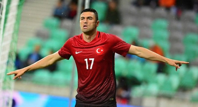 Burak Yılmaz Türkiye'ye dönüyor