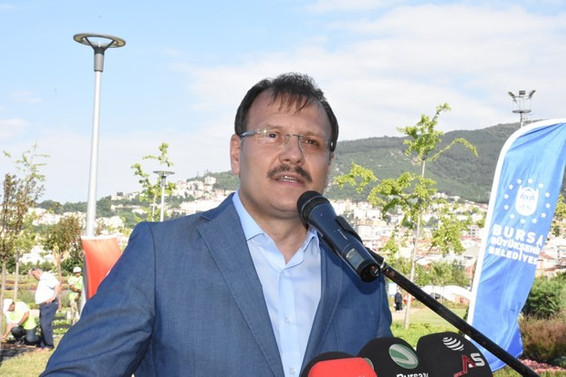 Başbakan Yardımcısı Hakan Çavuşoğlu kimdir?