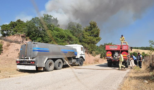 Çanakkale'de iki ayrı bölgede orman yangını