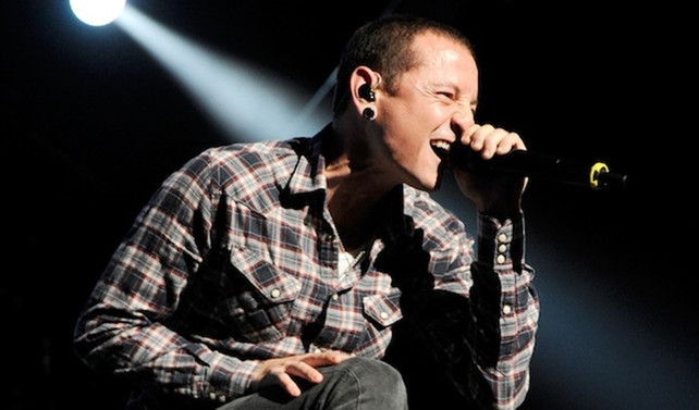 Linkin Park solisti Chester Bennington öldü
