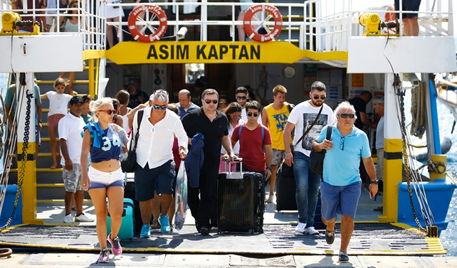 Kos'tan tahliyeler sürüyor