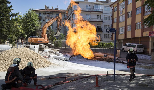 Başkentte doğalgaz boru hattında yangın