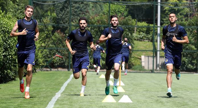 Fenerbahçe Sturm Graz maçına hazırlanıyor