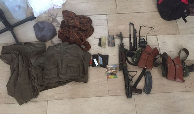 Bingöl'de bir terörist teslim oldu