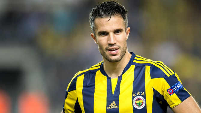 Van Persie, Sturm Graz maçında oynayamayacak