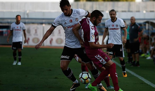 Beşiktaş, ilk maçında beraberlikle yetindi