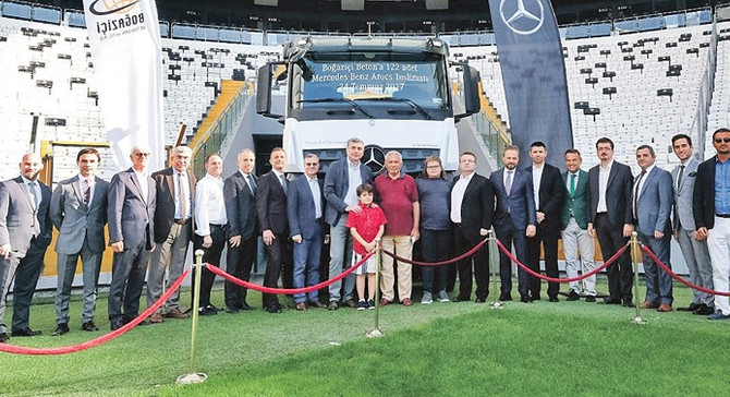 Mercedes'ten Boğaziçi Betona 122 Arocs
