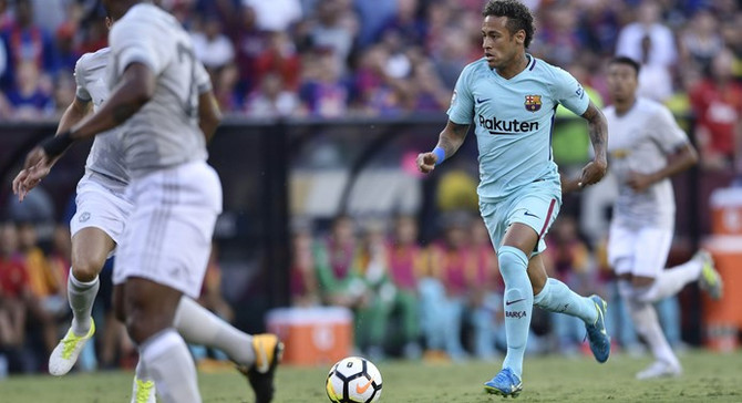 Neymar, Barcelona'yı sırtladı
