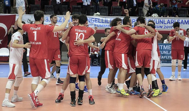 Erkek Milli Voleybol Takımı şampiyon