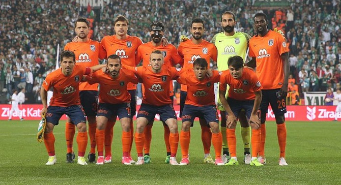 Medipol Başakşehir'de kombinelere büyük ilgi