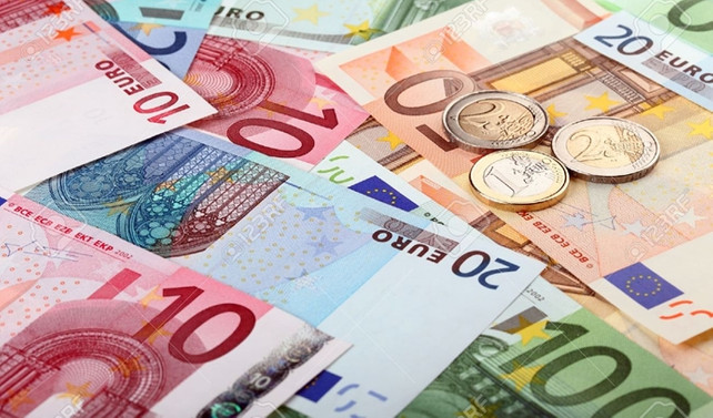 Euro Bölgesinde imalatın hızı 74 ayın yükseğinde