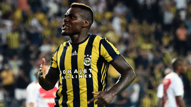 Emenike Olimpiakos'ta