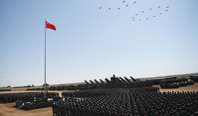 Çin'de 12 bin asker ve 100'den fazla uçakla 'askeri geçit töreni'