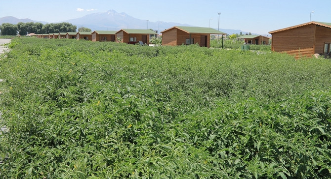 Kayseri'de Doğal Ürünler Bahçesi ve Pazarı açıldı