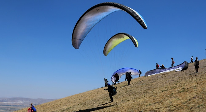 Ali Dağı Uluslararası Yamaç Paraşütü Şampiyonası yapıldı