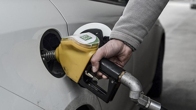 Motorine zam, otogaza indirim geliyor