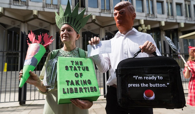 Londra'da Trump protestosu