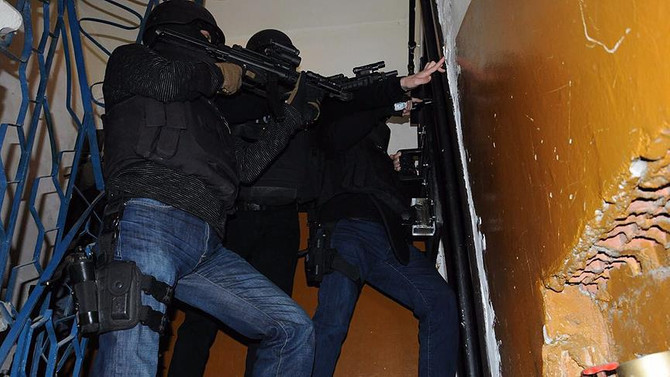 İstanbul'da terör operasyonu: 12 gözaltı