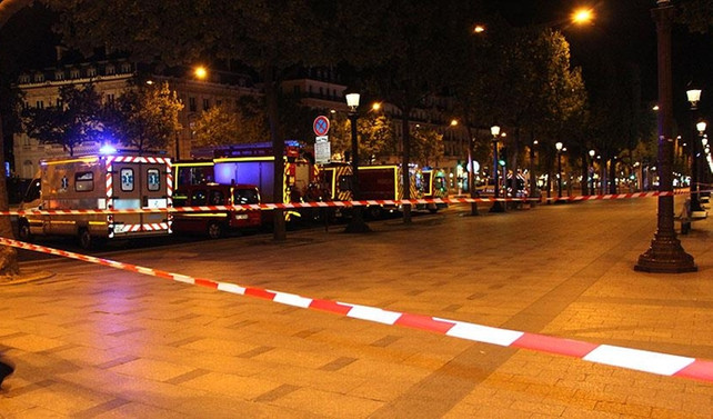 Fransa'da araç dükkana daldı: 1 ölü