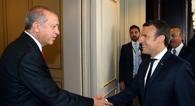 Erdoğan, Macron ile telefonda görüştü