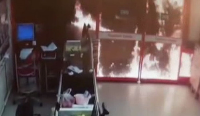 Eyüp'te molotoflu saldırı
