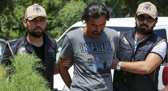 FETÖ'cü yarbay kendini 'rehber' olarak tanıtmış
