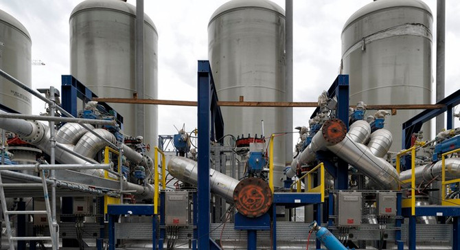 Özlü: Petrokimyada yaklaşık 11 milyar dolar ithalat yapıyoruz