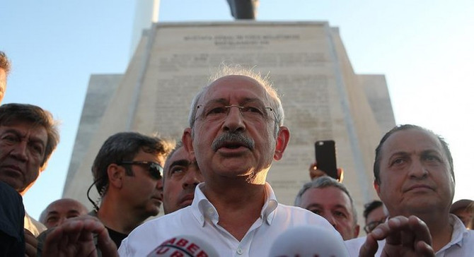 Adalet Kurultayı 57. Alay'a saygı yürüyüşünde