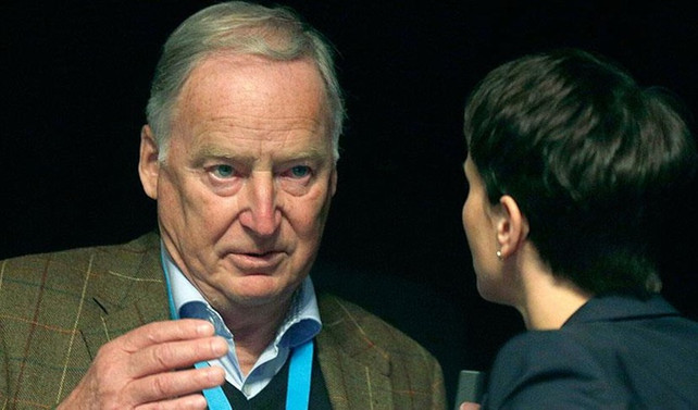 Fischer, Gauland hakkında suç duyurusunda bulundu