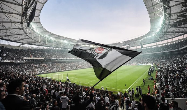 Beşiktaş'tan 4 dilde maça gelmeyin uyarısı