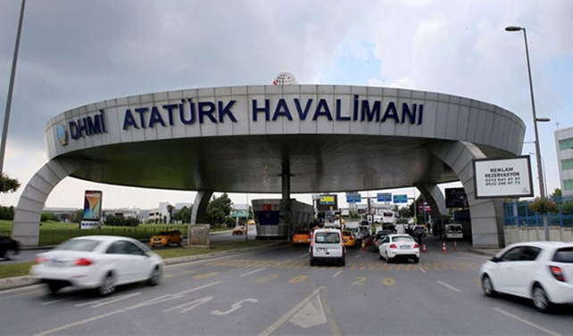 İSPARK'tan havalimanlarında 1 saat ücretsiz otopark