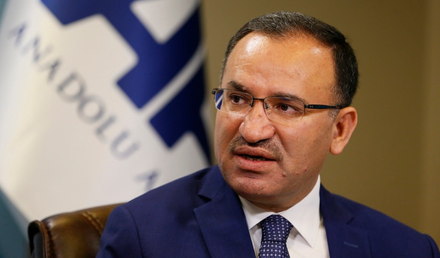 Bozdağ: Siyasal hedefleri olan bir dava