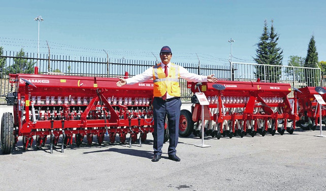 Başak Agri, 8 yeni tarım makinesini görücüye çıkardı