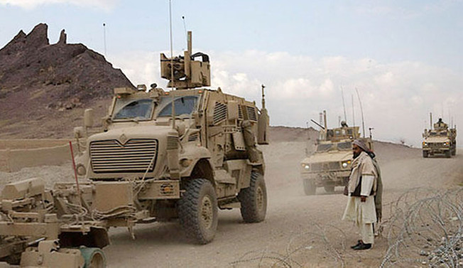 Afganistan'da NATO konvoyuna saldırı