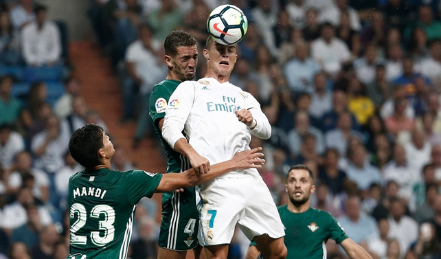 Real Madrid ligde ilk yenilgisini aldı