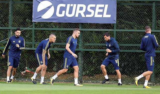 Fenerbahçe, Akhisarspor maçına hazır