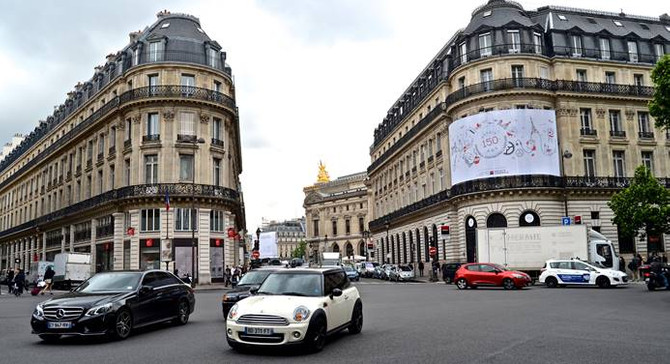 Paris kent merkezine 1 Ekim'de araç giremeyecek