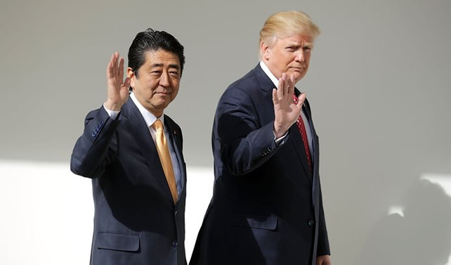 Trump ile Abe Kuzey Kore'yi görüştü