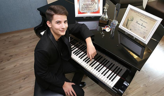 İzmirli piyanist, dünya birincisi oldu