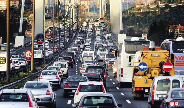 'Zorunlu trafik' ikinci çeyrekte zarar yazdı