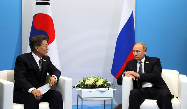 Putin ve Moon Kuzey Kore'yi görüştü