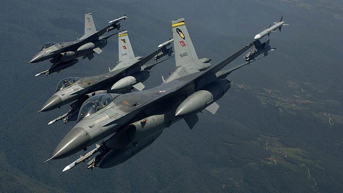 Irak'ın kuzeyine hava harekatı