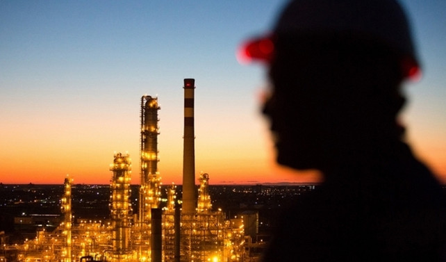 Rosneft: Dolar, OPEC anlaşmasından daha etkili oldu