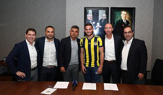Fenerbahçe, Janssen'i kiraladı
