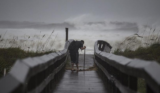 Irma'dan etkilenen Fransız adaları doğal afet bölgesi ilan edildi