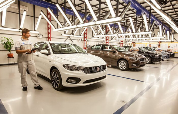 Fiat, yerli üretimden satışlarda sektör lideri